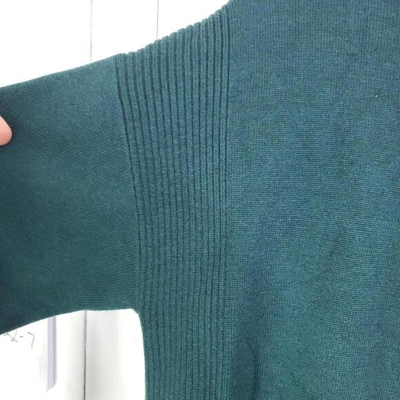 Evereve Sweater Womens Small Ribbed Crewneck Dark Emerald Mid Weight Office - Picture 5 of 8